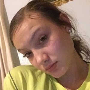 Meet your Posher, Holly